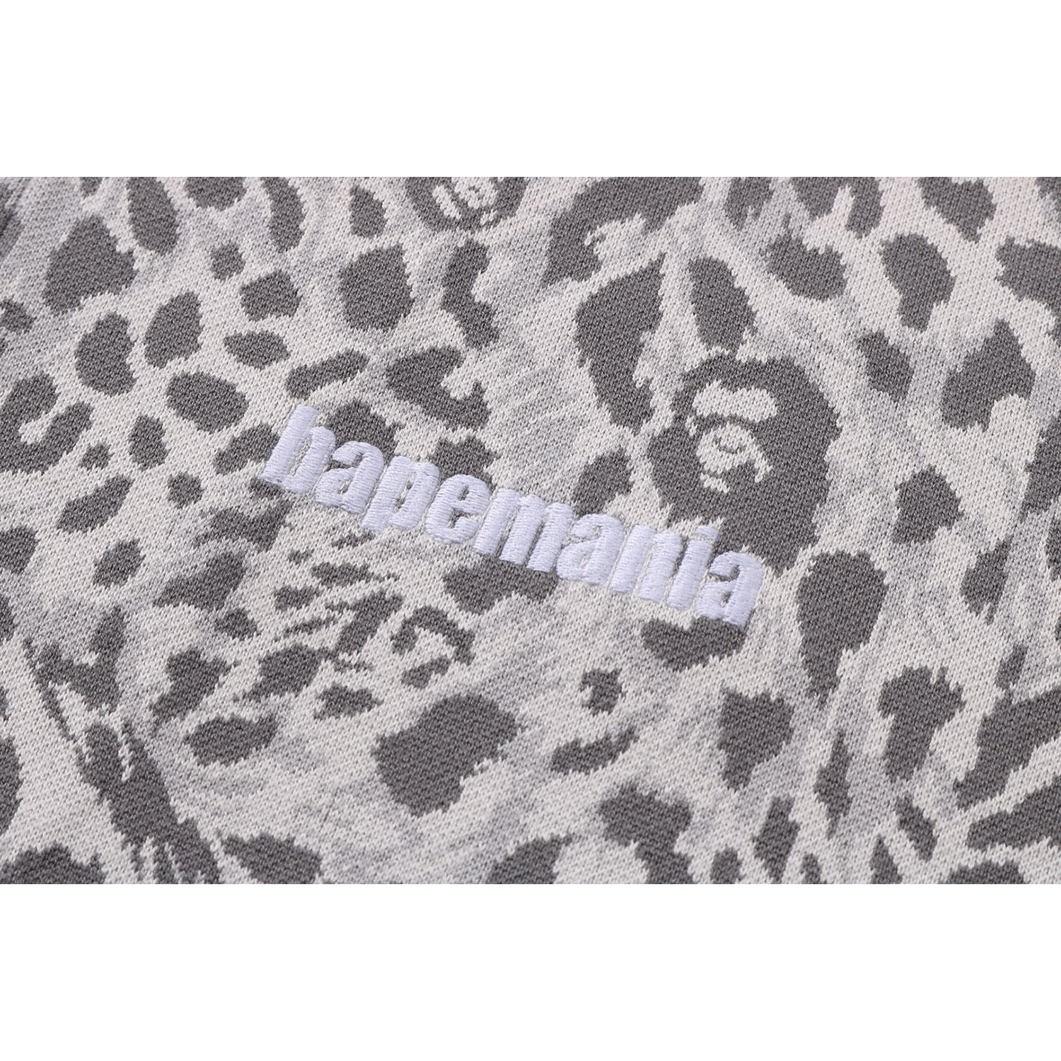 WILD LEOPARD PATTERN RELAXED FIT HALF ZIP SWEATSHIRT MENS - Image 7