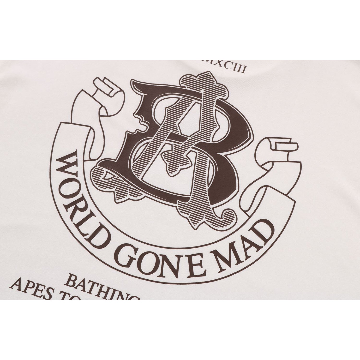 COLLEGE LOGO RELAXED FIT TEE MENS - Image 8